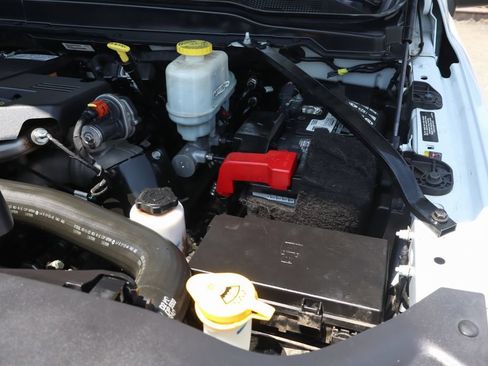 Used 2023 RAM 5500 Tradesman AWD/4WD image 16