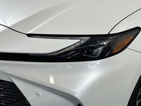 Used 2025 Toyota Camry XLE w/ Premium Plus Package image 12