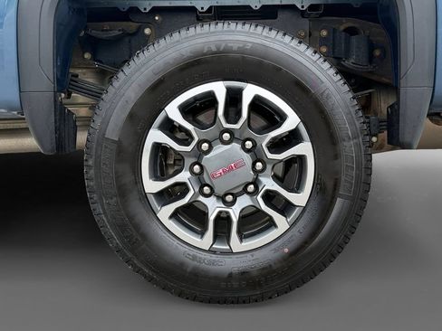 Used 2024 GMC Sierra 3500 SLE w/ SLE Convenience Package AWD/4WD image 9
