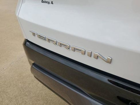 New 2026 GMC Terrain AT4 w/ Convenience Package III image 39