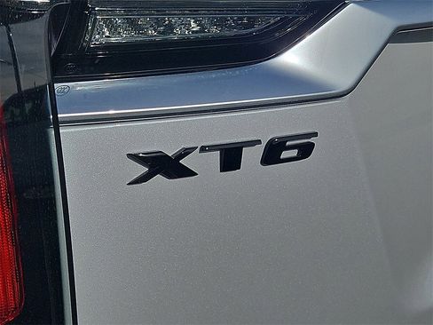 New 2025 Cadillac XT6 Sport w/ LPO, Onyx Lite Package image 11