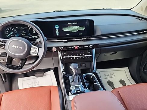 Used 2024 Kia Carnival SX image 12
