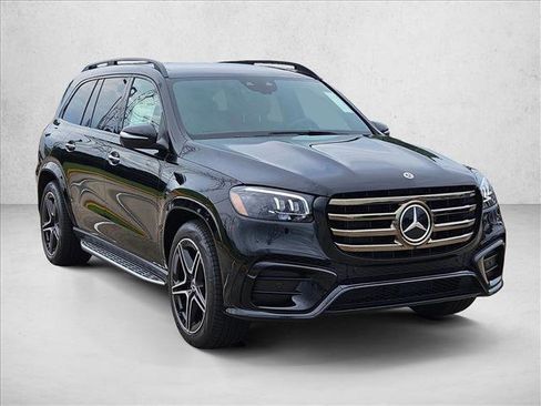 New 2026 Mercedes-Benz GLS 450 4MATIC image 3