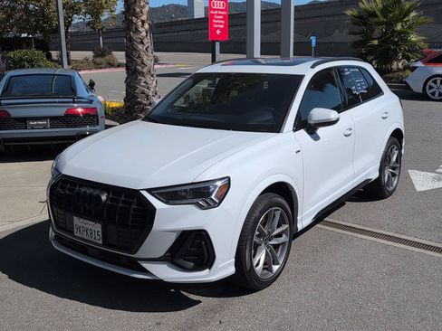 Used 2024 Audi Q3 2.0T Premium Plus AWD/4WD image 3