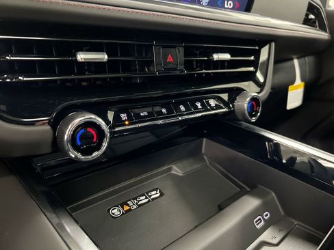 New 2026 Chevrolet Suburban RST w/ Comfort Package image 17