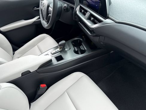 New 2026 Lexus UX 300h FWD image 24