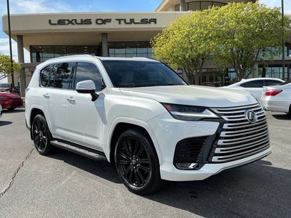 Used 2023 Lexus LX 600 4WD w/ Accessory Package (Z1)