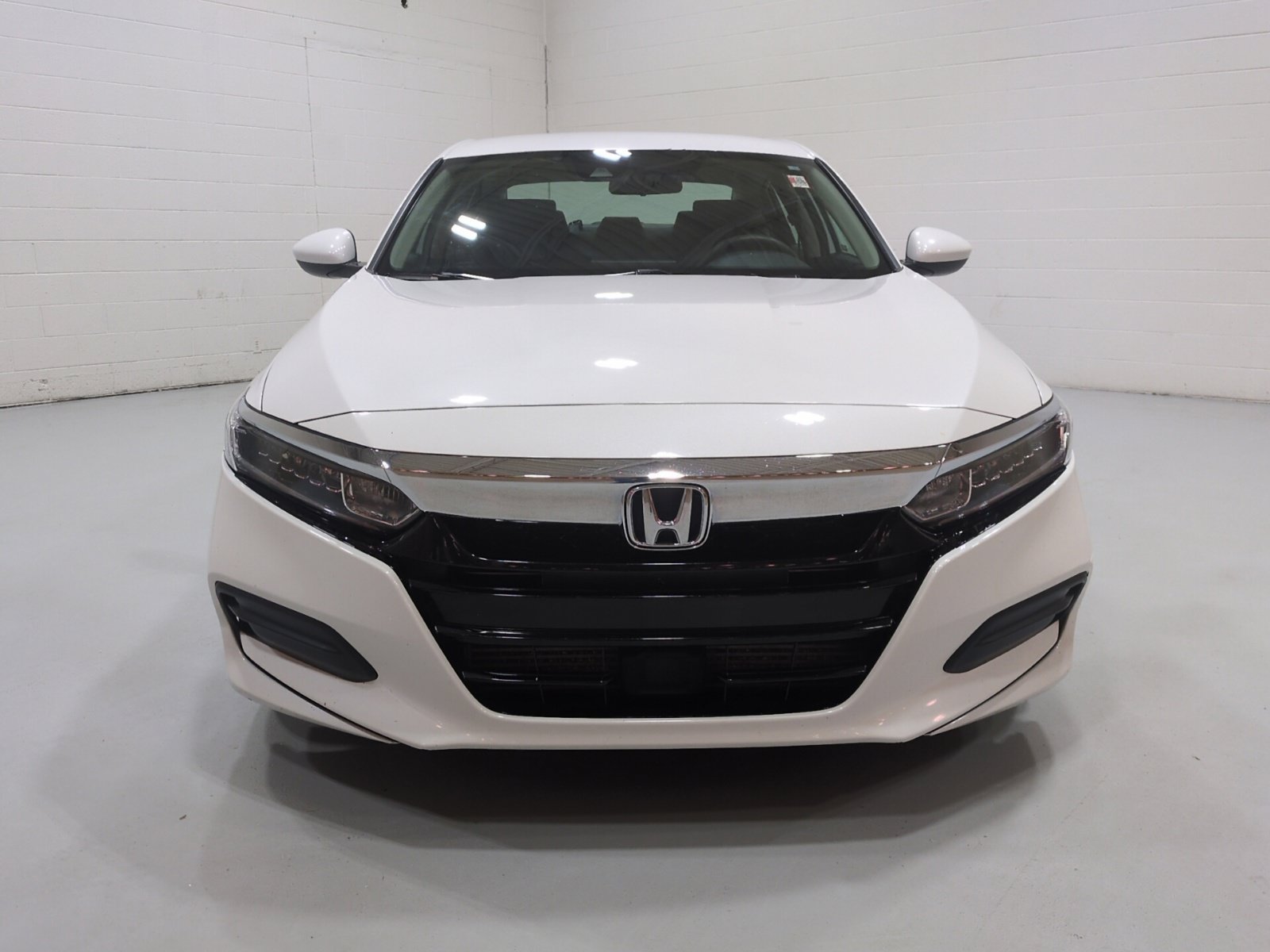 Used 2019 Honda Accord LX image 8