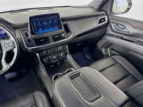 Used 2024 Chevrolet Tahoe LT w/ LT Signature Package AWD/4WD image 25
