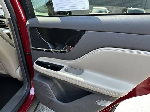 Certified 2023 Lincoln Corsair AWD w/ Equipment Group 101A image 40