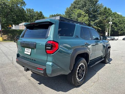 Certified 2026 Toyota 4Runner TRD Off-Road Premium AWD/4WD image 5