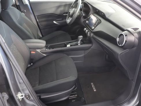 Used 2024 Nissan Kicks SV FWD image 21
