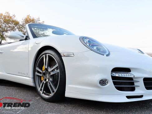 Used 2012 Porsche 911 Turbo S Cabriolet AWD/4WD image 2