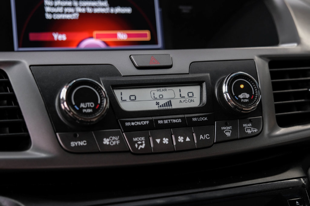 Used 2016 Honda Odyssey SE image 33