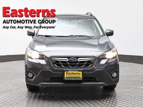 Used 2021 Subaru Crosstrek 2.0i Premium w/ Moonroof Package image 2