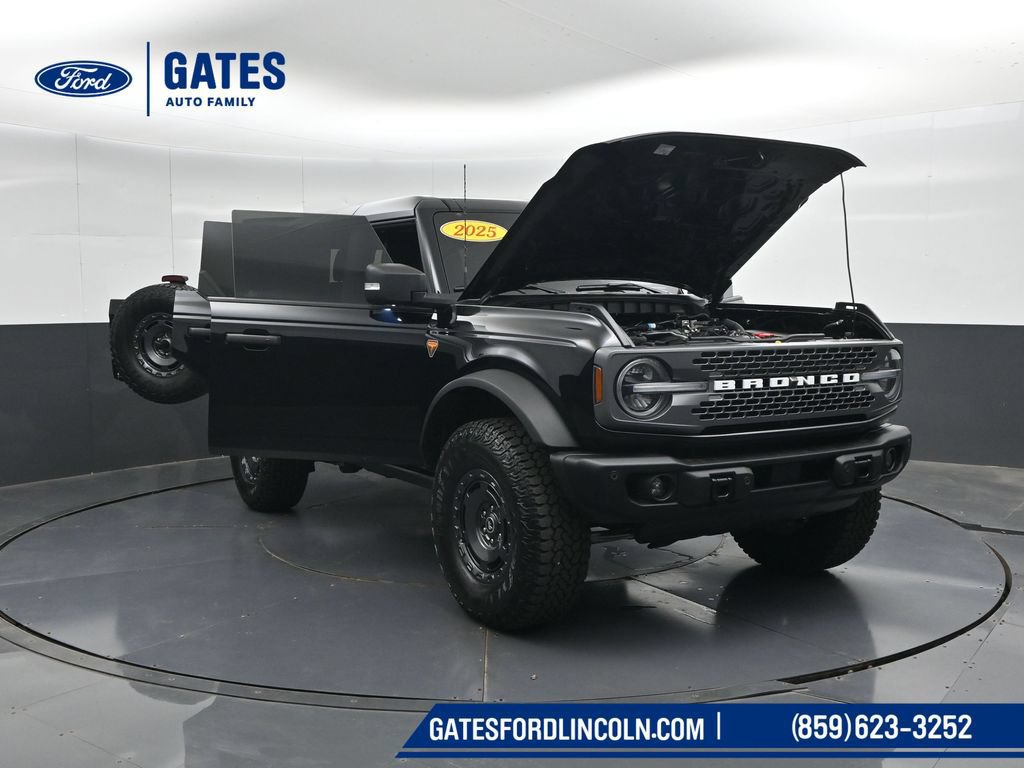 Used 2025 Ford Bronco Badlands AWD/4WD image 57