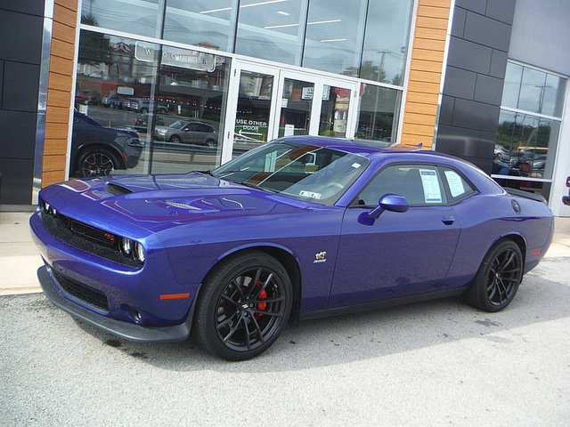 Certified 2022 Dodge Challenger R/T Scat Pack RWD image 1