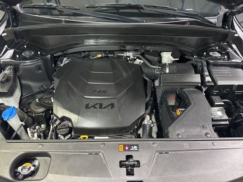 Used 2025 Kia Telluride S AWD/4WD image 11