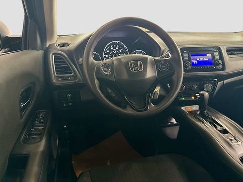 Used 2018 Honda HR-V LX image 21