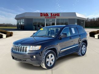 Used 2011 Jeep Grand Cherokee Laredo video 2
