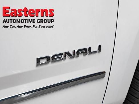 Used 2020 GMC Yukon Denali w/ Denali Ultimate Package AWD/4WD image 59