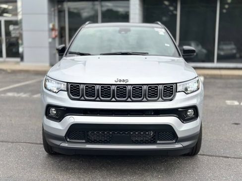New 2025 Jeep Compass Limited w/ Sun & Sound Group AWD/4WD image 9