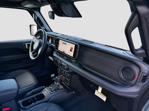 New 2026 Jeep Gladiator Rubicon w/ Dual Top Group image 31