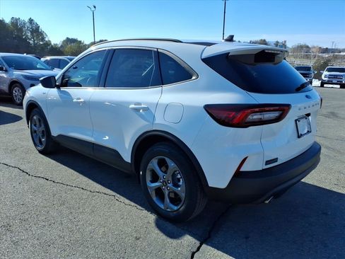 Used 2025 Ford Escape ST-Line w/ Equipment Group 301A FWD image 3