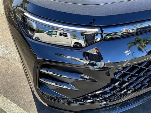 New 2026 Volkswagen Tiguan SE R-Line image 30