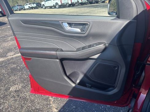 Used 2024 Ford Escape ST-Line w/ Tech Pack #1 image 28