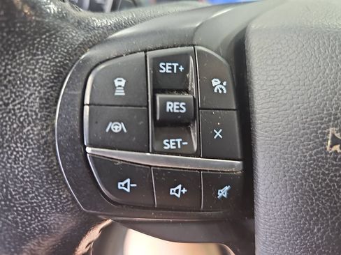 Certified 2020 Ford Explorer XLT w/ Equipment Group 202A AWD/4WD image 17
