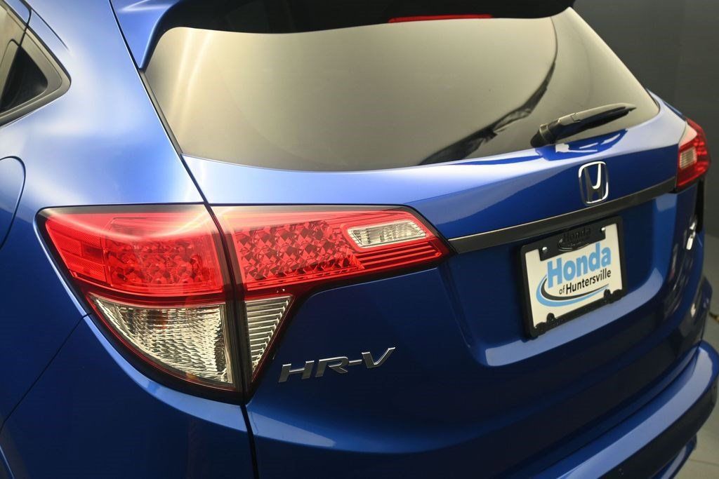 Used 2020 Honda HR-V Touring image 15