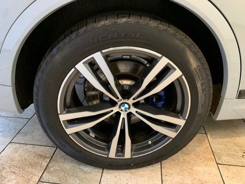 Used 2023 BMW X7 xDrive40i w/ M Sport Package AWD/4WD image 12