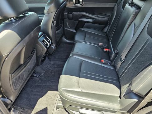 Used 2021 Kia Sorento S FWD image 20
