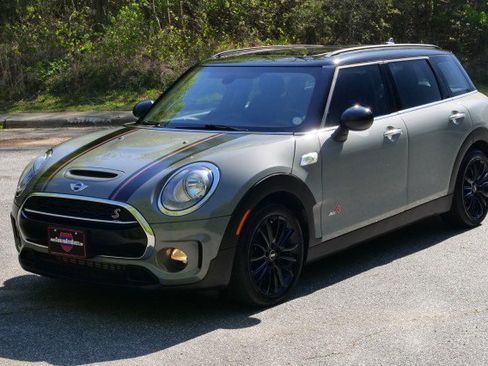Used 2017 MINI Cooper Clubman S image 6