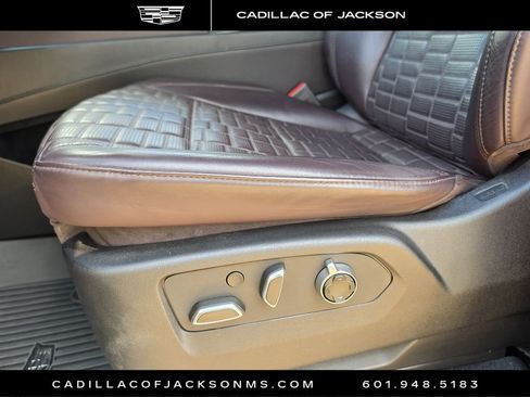 Used 2024 Cadillac Escalade ESV Sport Platinum w/ LPO, ONYX Package AWD/4WD image 14