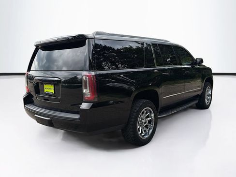 Used 2018 GMC Yukon XL SLT w/ Premium Edition AWD/4WD image 5