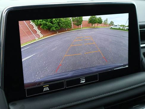 Used 2021 Chevrolet Tahoe Z71 w/ Rear Media and Nav Package AWD/4WD image 6