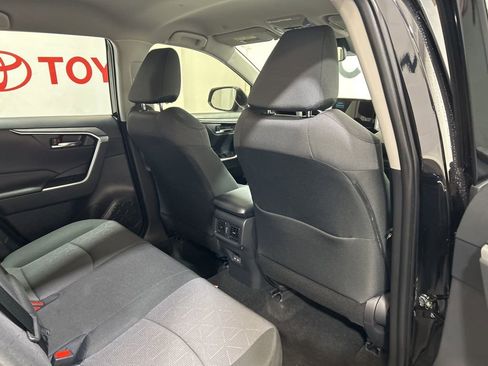 Used 2025 Toyota RAV4 XLE image 12