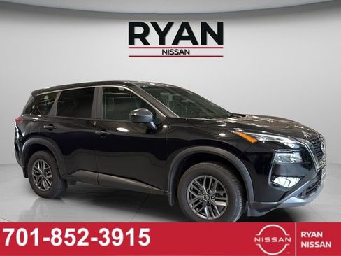 Certified 2023 Nissan Rogue S image 19