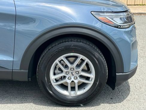 New 2026 Ford Explorer Active w/ Active Comfort Package RWD image 44