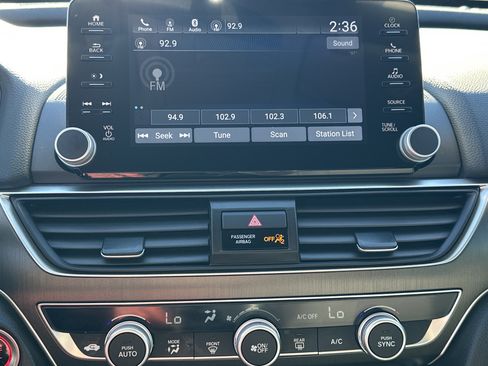 Used 2022 Honda Accord LX image 29