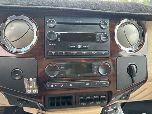 Used 2008 Ford F450 Lariat RWD image 17
