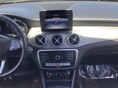 Used 2020 Mercedes-Benz GLA 250 image 13