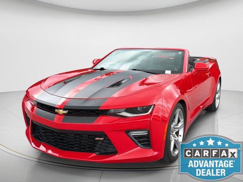 Used 2018 Chevrolet Camaro SS RWD image 2