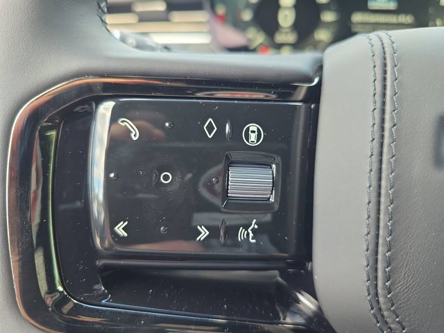 New 2026 Land Rover Range Rover Sport Dynamic SE AWD/4WD image 17