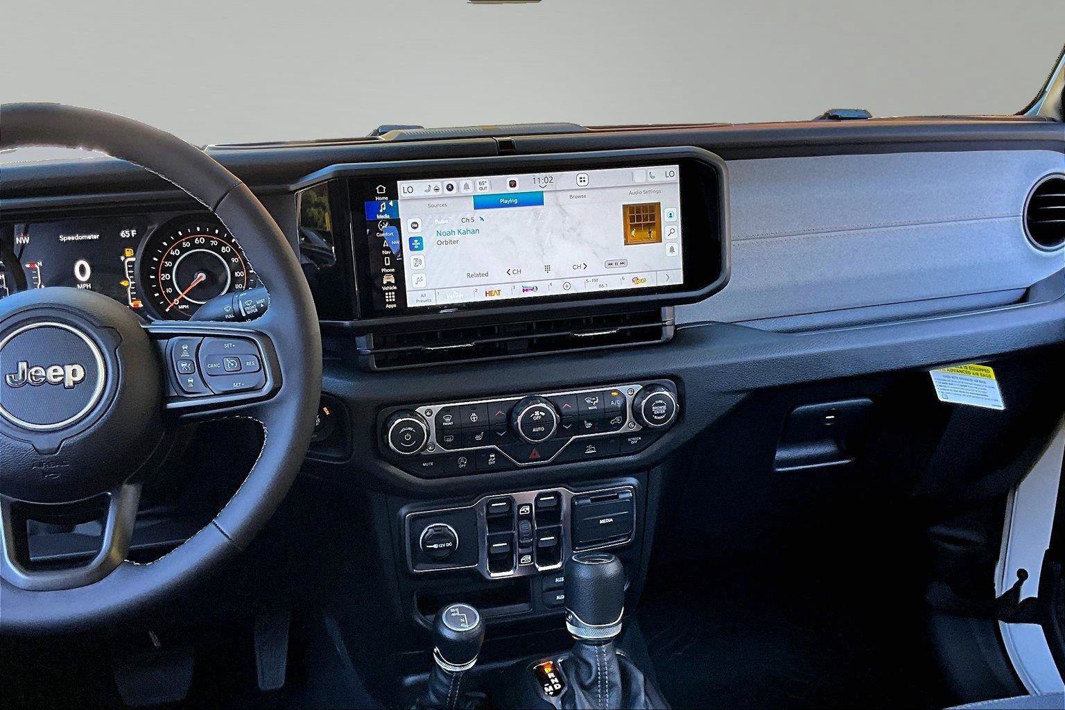 New 2027 Jeep Gladiator Sport AWD/4WD image 8