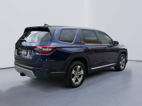 Used 2023 Honda Pilot EX-L image 3