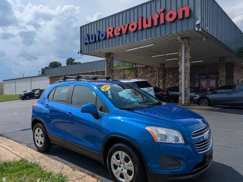 Used 2016 Chevrolet Trax LS FWD image 1
