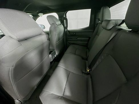 Used 2025 Toyota Tacoma SR5 AWD/4WD image 30